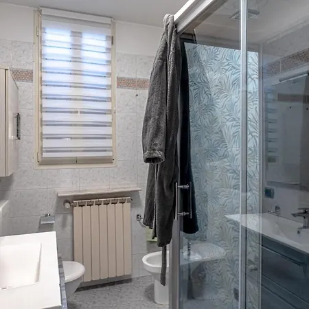 Grazia Essenza * Baveno